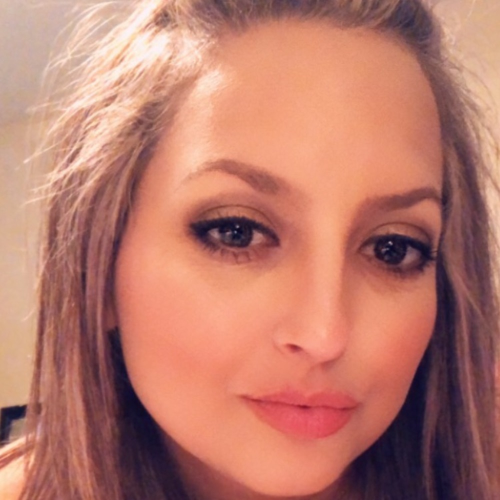 Meet your Posher, Ana